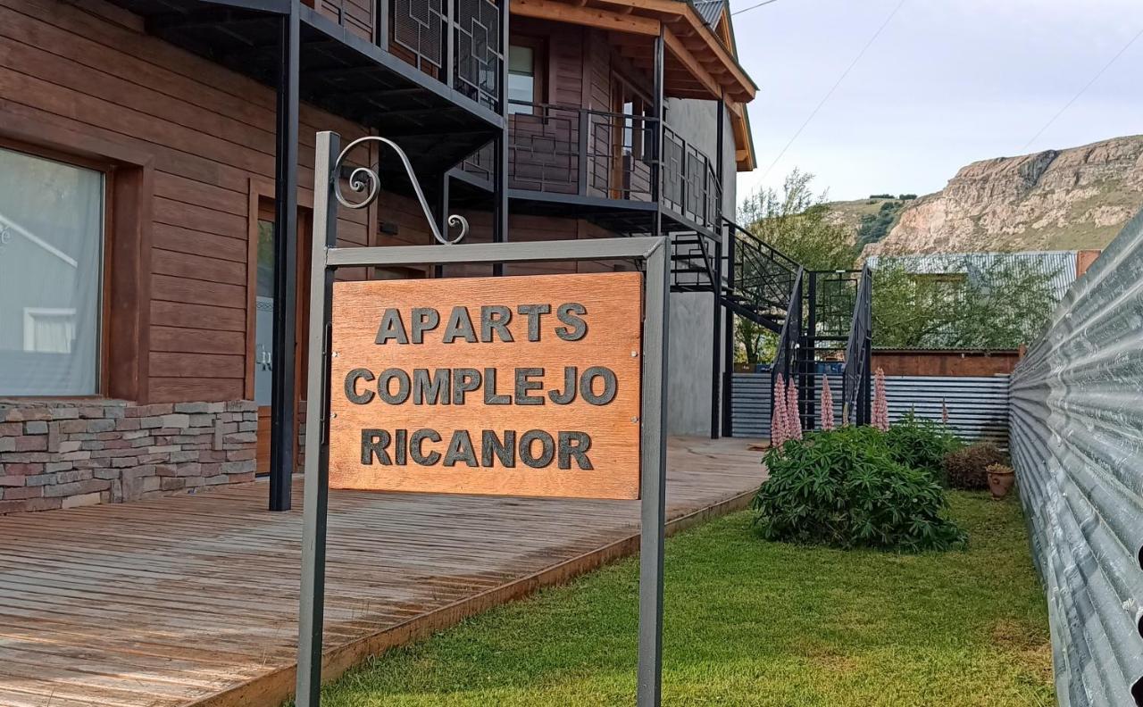 Aparts Complejo Ricanor El Chalten Exterior photo